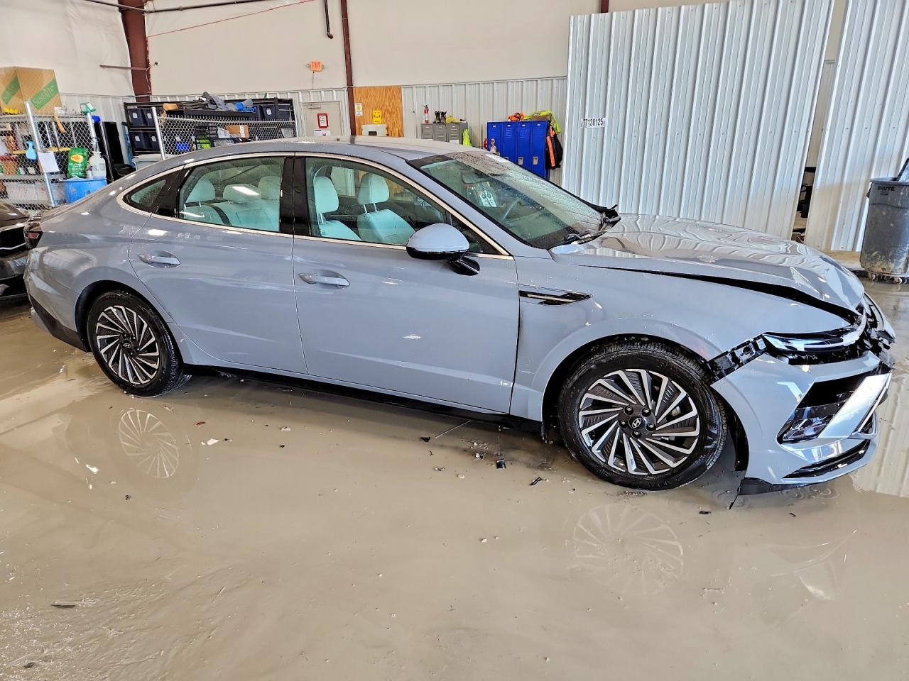 2024 HYUNDAI SONATA SEL photo 4