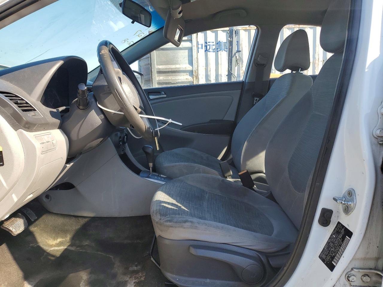 2015 HYUNDAI ACCENT GLS photo 19