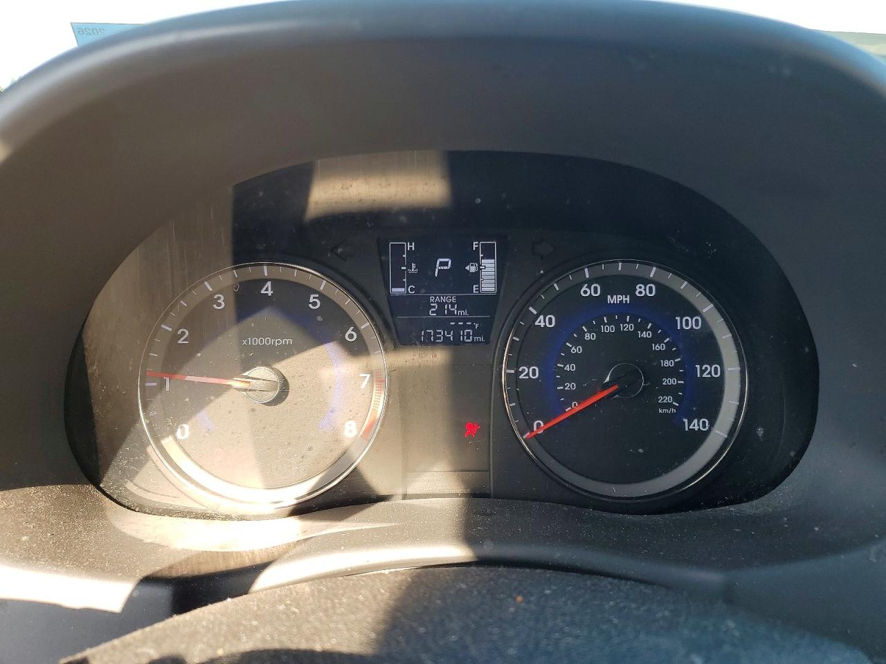 2015 HYUNDAI ACCENT GLS photo 25