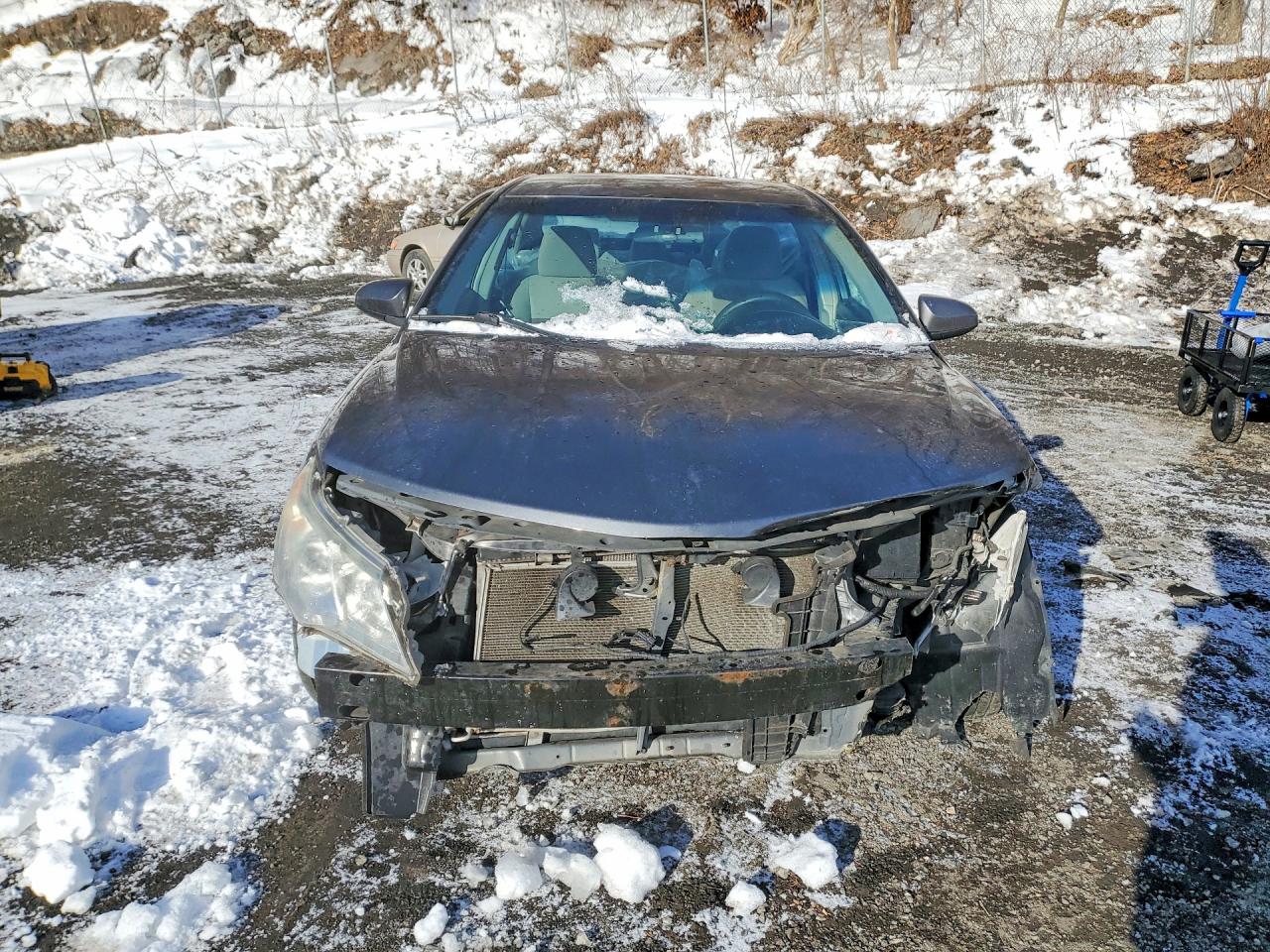 2012 TOYOTA CAMRY LE photo 13