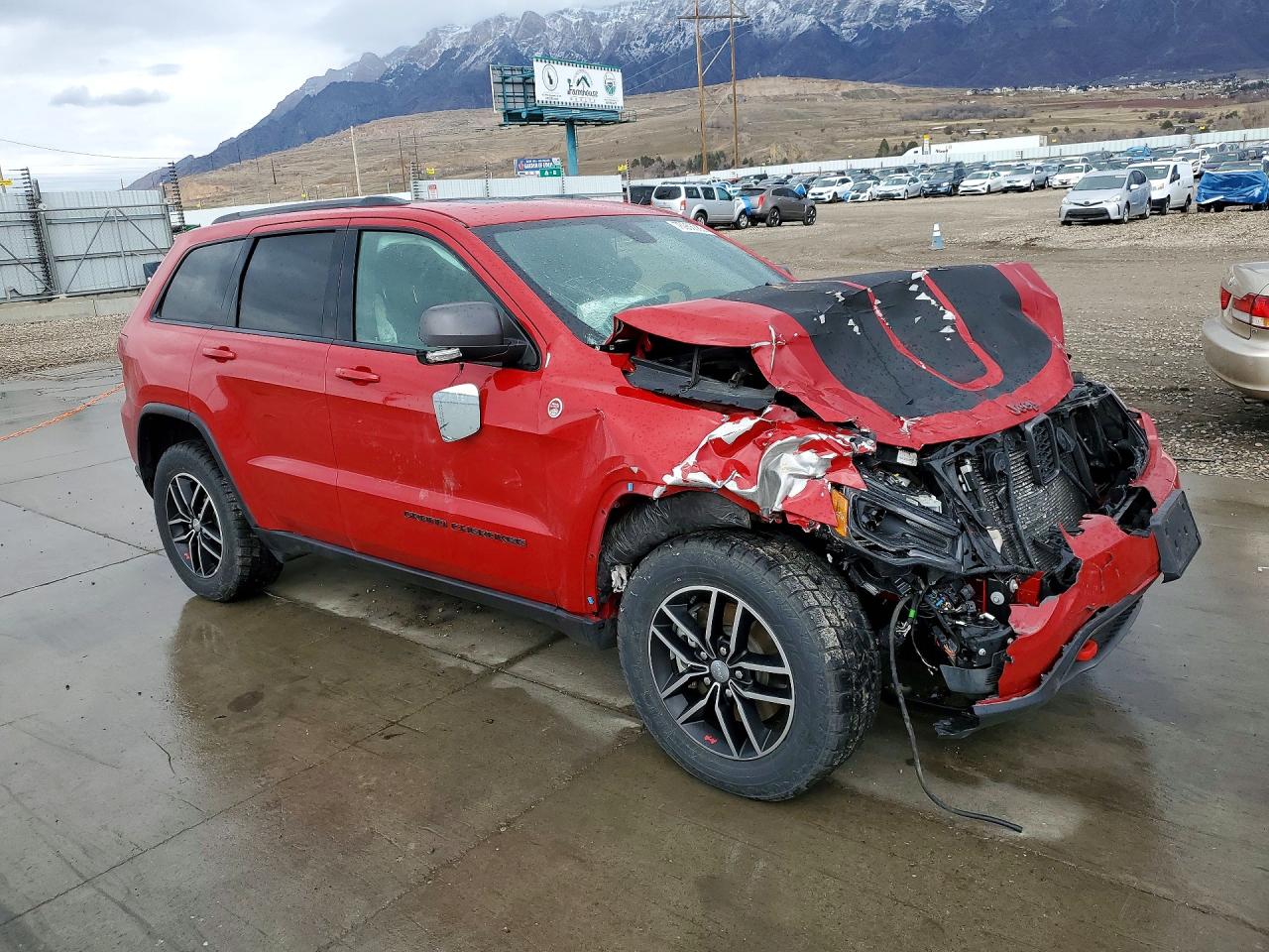 2018 JEEP GRAND CHEROKEE TRAILHAWK photo 4