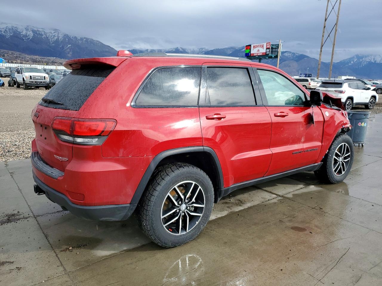 2018 JEEP GRAND CHEROKEE TRAILHAWK photo 3