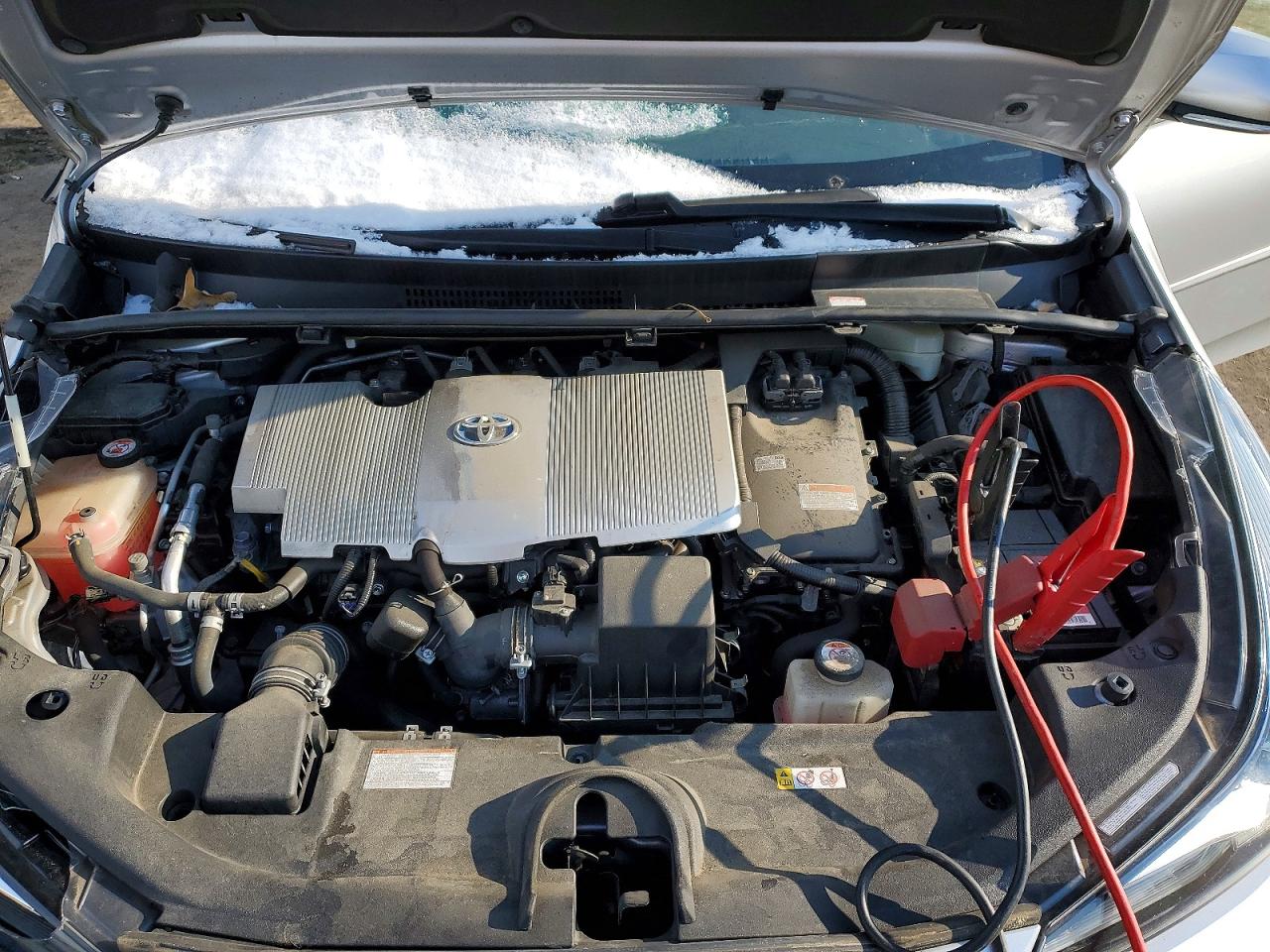 2019 TOYOTA PRIUS XLE AWD-E photo 11