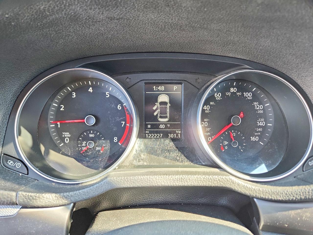 2018 VOLKSWAGEN PASSAT S photo 9