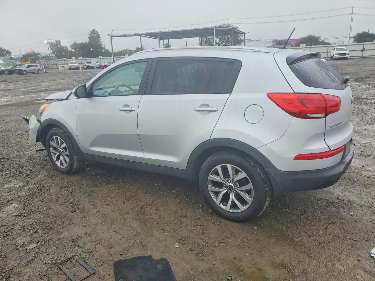 2016 KIA SPORTAGE LX photo 2