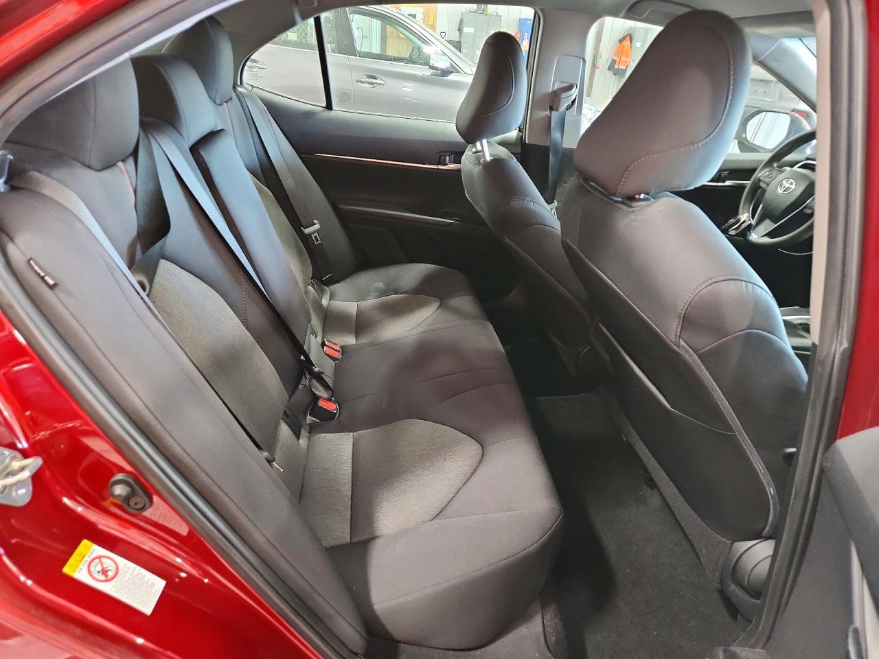 2018 TOYOTA CAMRY LE photo 10