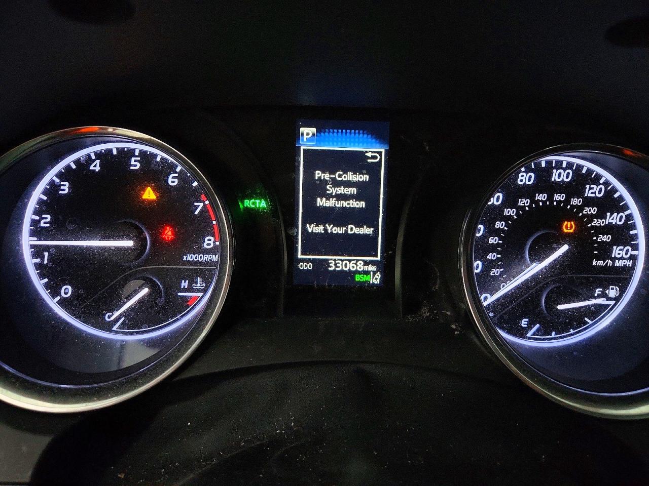 2018 TOYOTA CAMRY LE photo 9