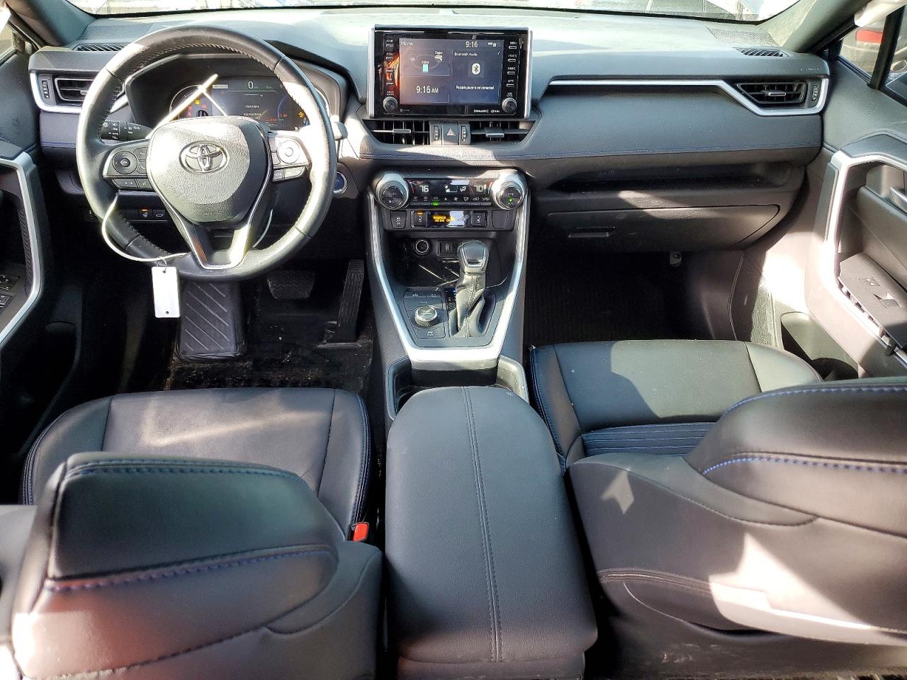 2021 TOYOTA RAV4 XSE photo 8