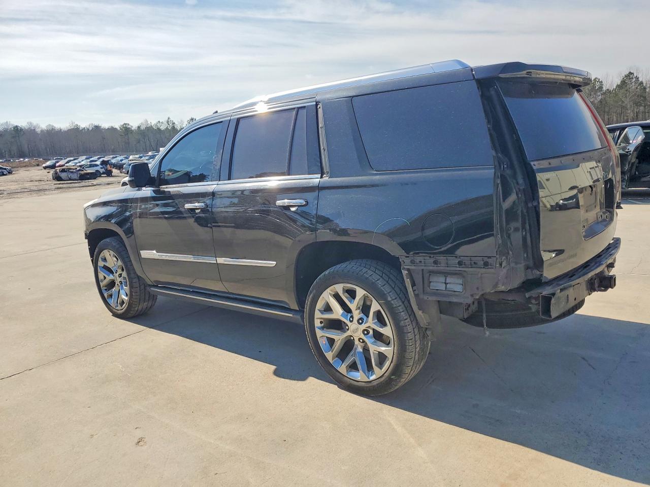 2015 CADILLAC ESCALADE PREMIUM photo 2