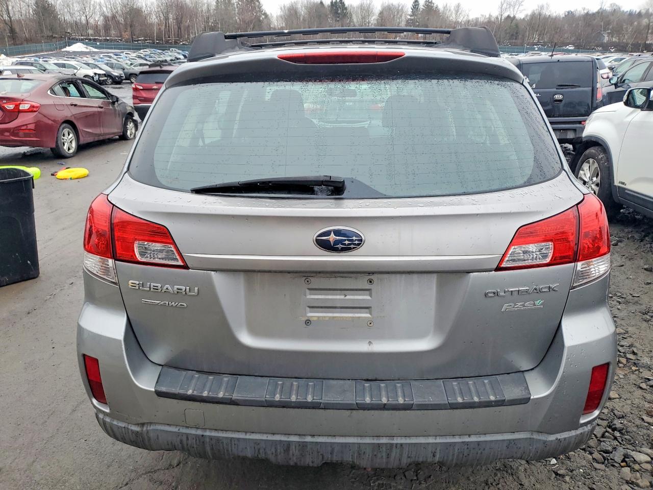 2011 SUBARU OUTBACK 2.5I photo 11