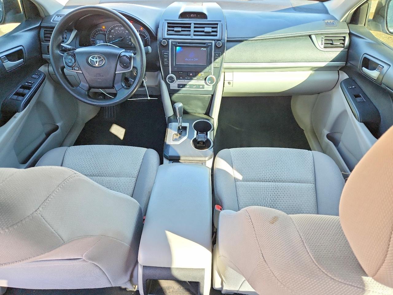 2013 TOYOTA CAMRY LE photo 15