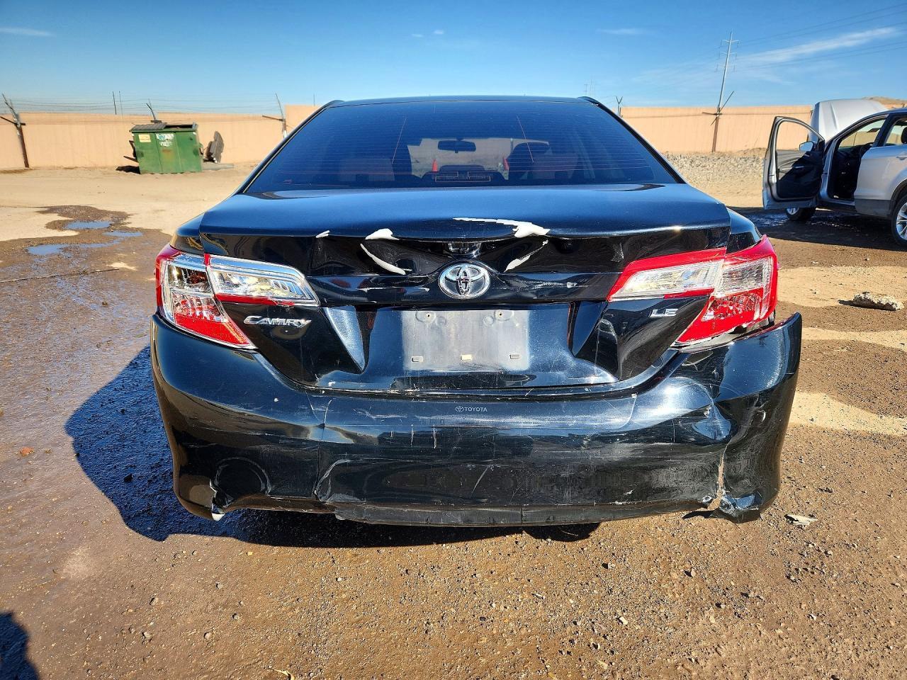 2013 TOYOTA CAMRY LE photo 11