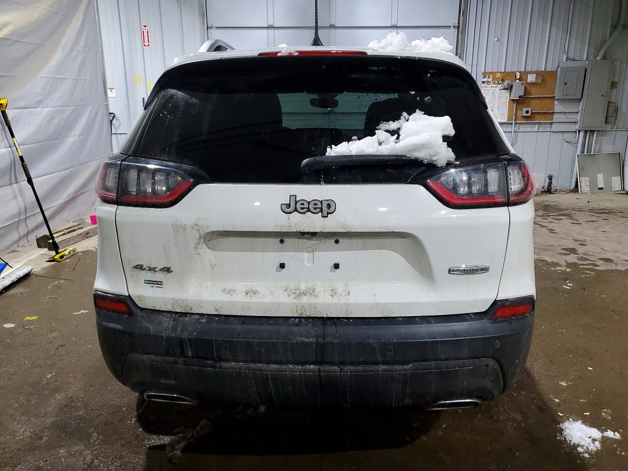 2021 JEEP CHEROKEE LATITUDE LUX photo 6
