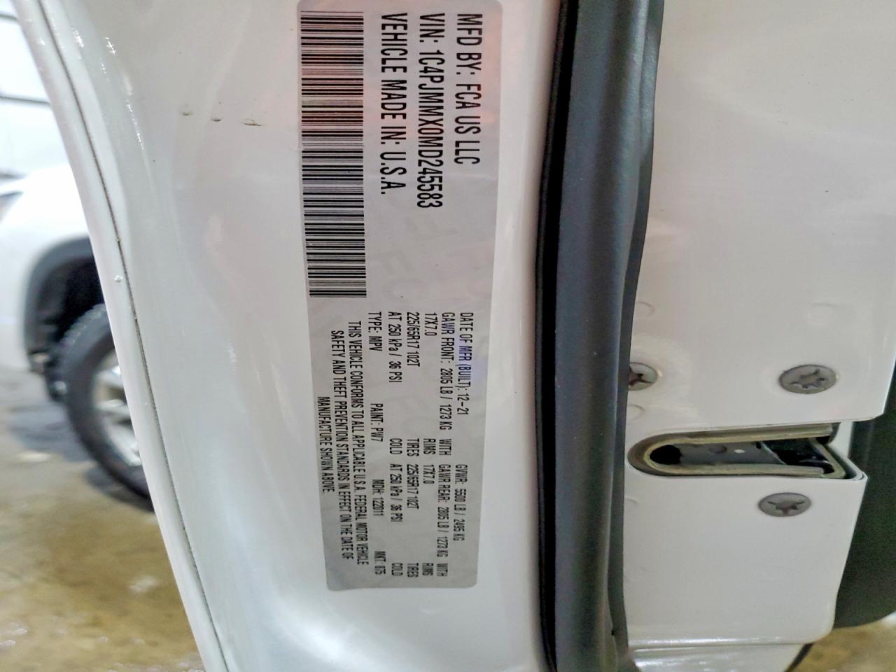 2021 JEEP CHEROKEE LATITUDE LUX photo 13