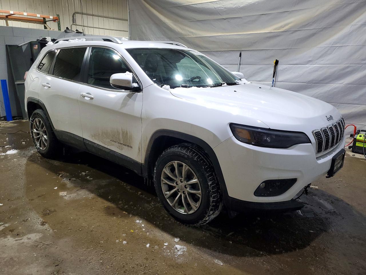2021 JEEP CHEROKEE LATITUDE LUX photo 4