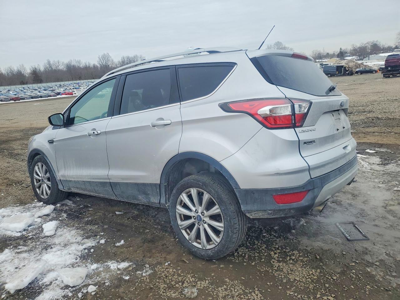 2017 FORD ESCAPE TITANIUM photo 3