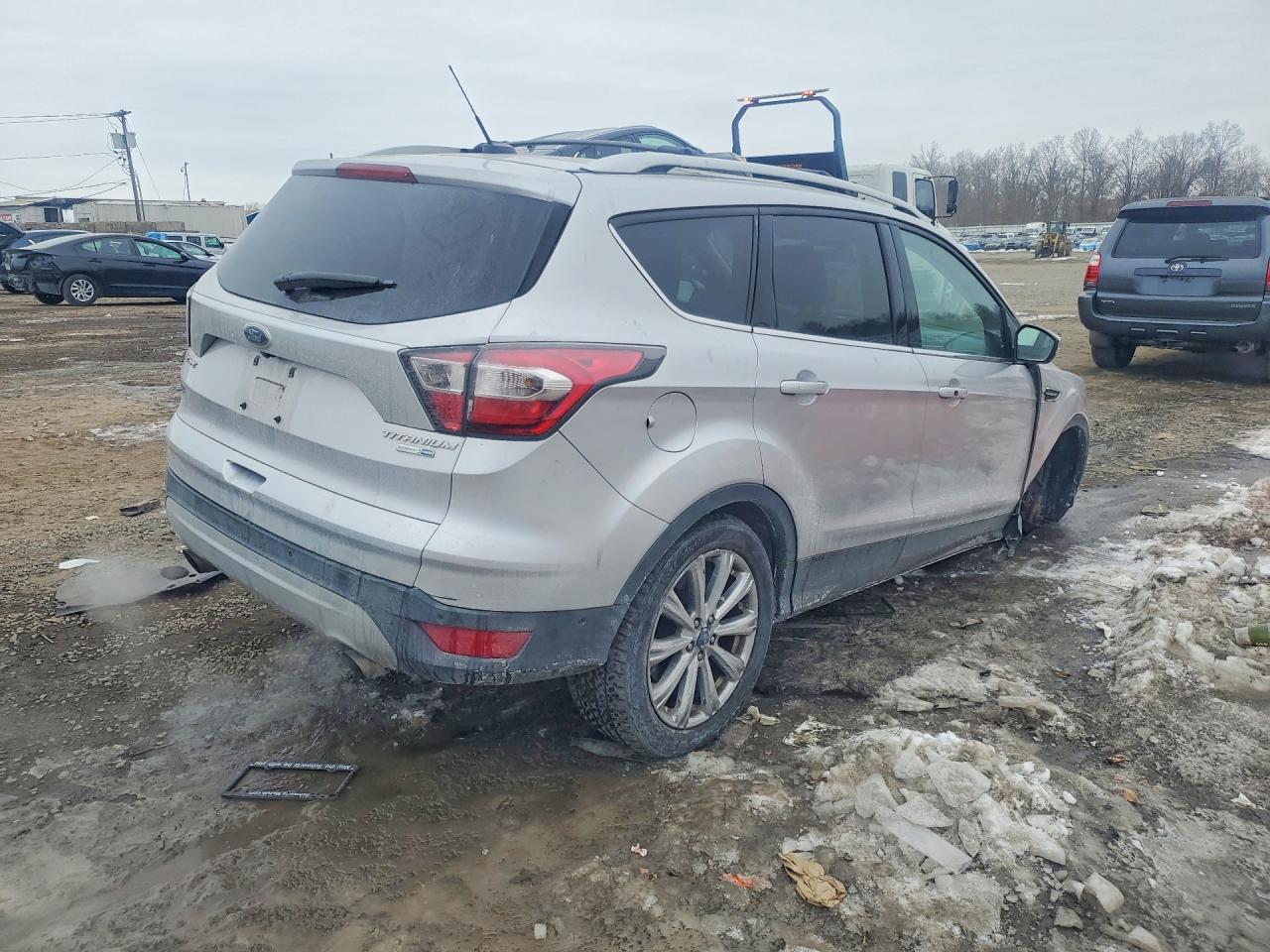 2017 FORD ESCAPE TITANIUM photo 5