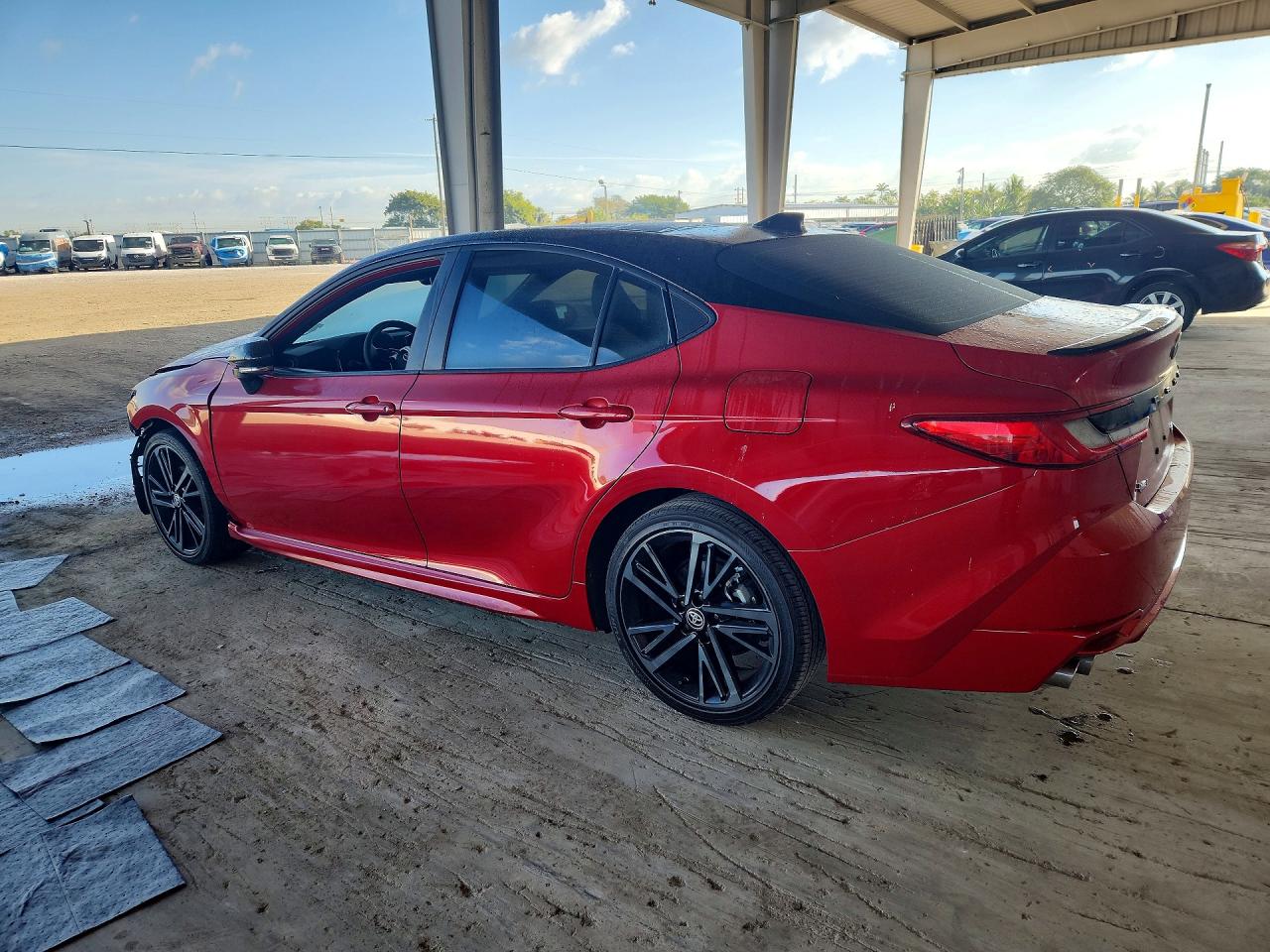 2025 TOYOTA CAMRY XSE photo 4