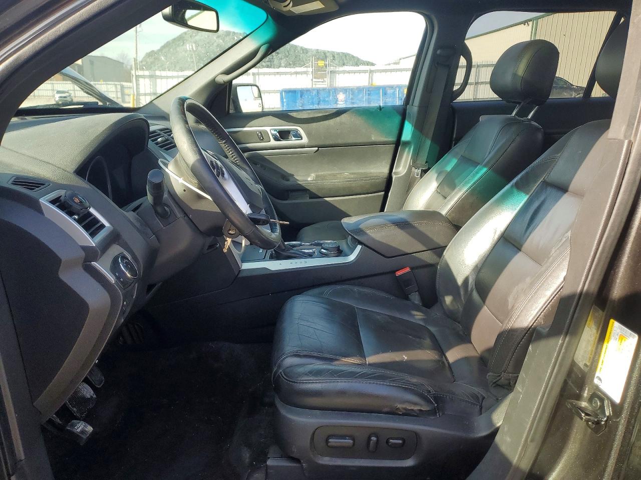 2015 FORD EXPLORER XLT photo 7