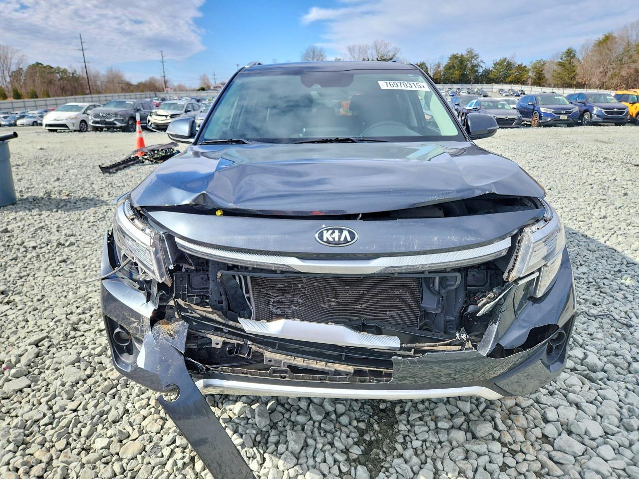 2021 KIA SELTOS S photo 5