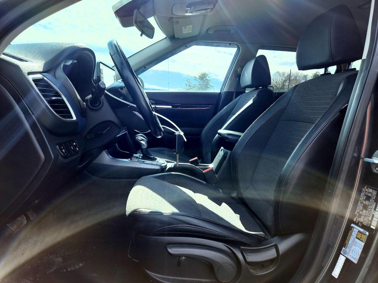2021 KIA SELTOS S photo 7