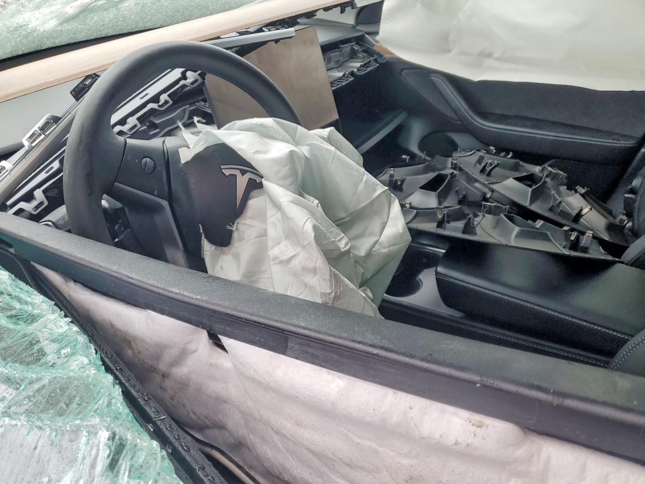 2023 TESLA MODEL 3 photo 8