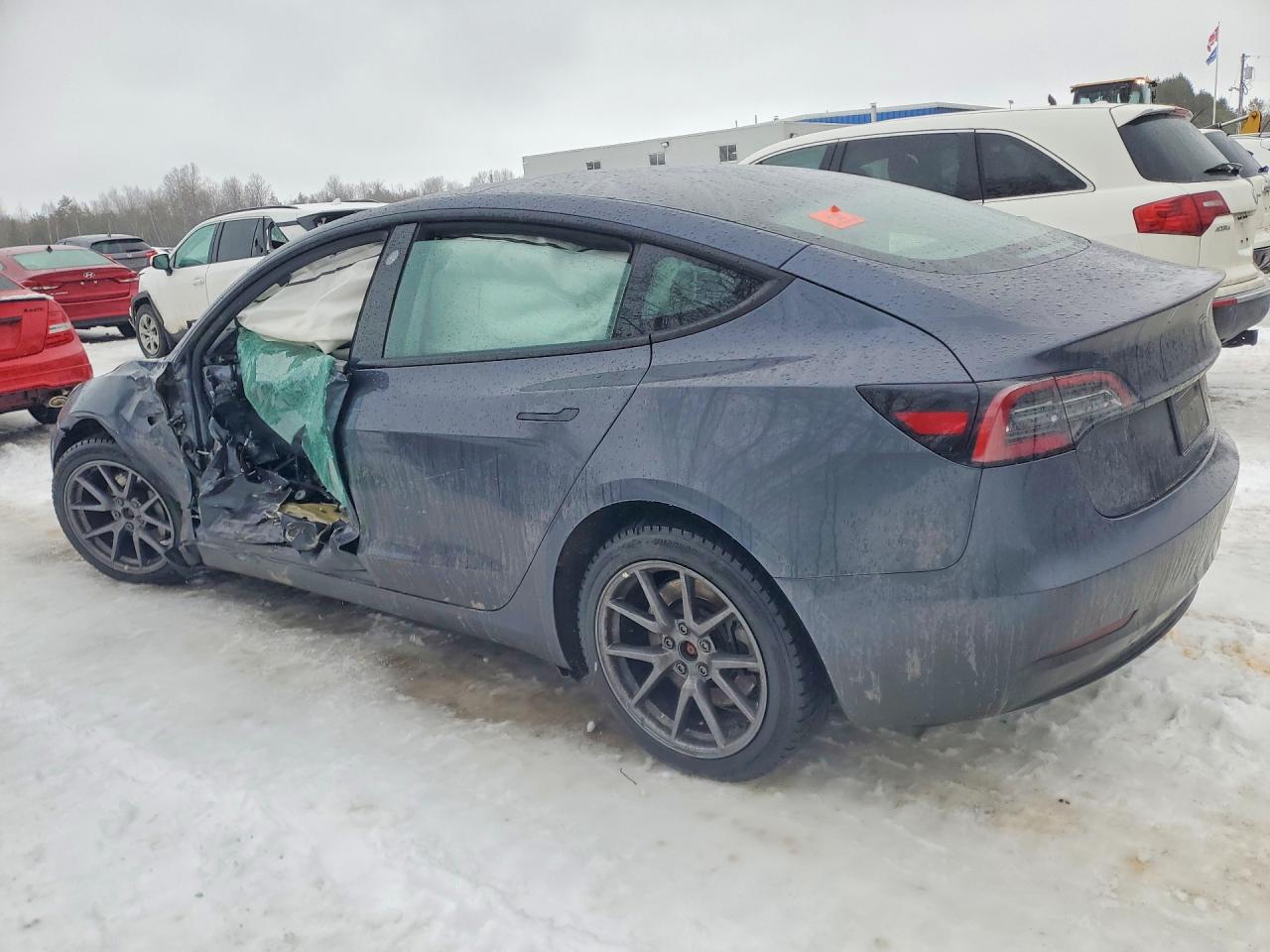2023 TESLA MODEL 3 photo 2