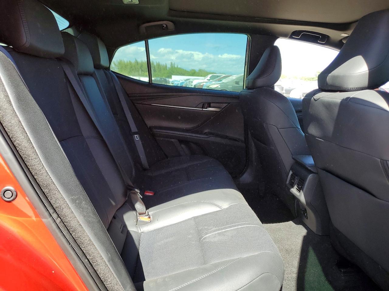 2025 TOYOTA CAMRY XSE photo 28