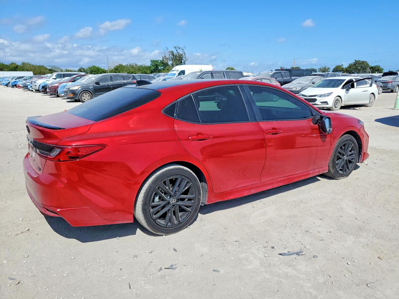 2025 TOYOTA CAMRY XSE photo 7