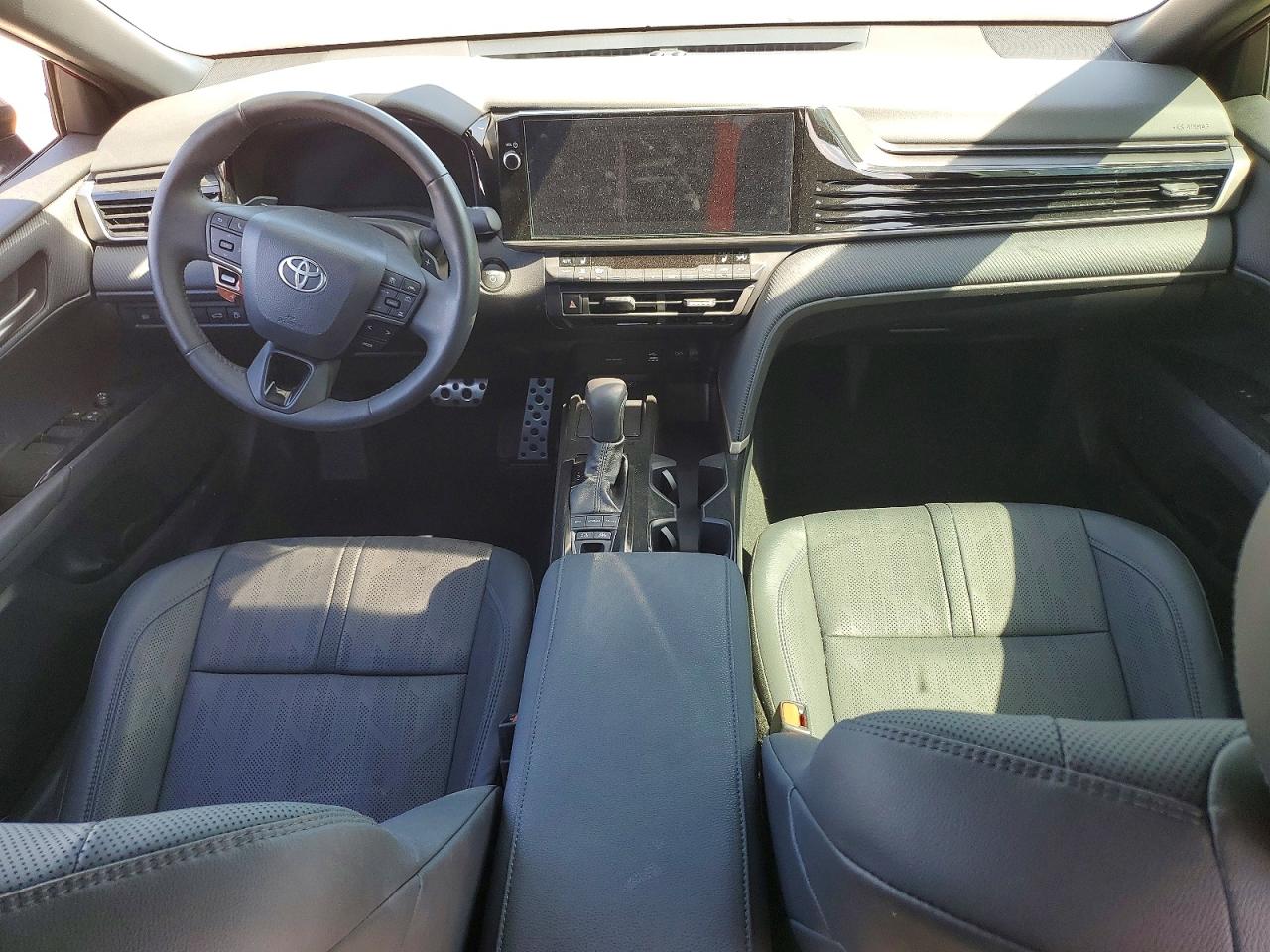 2025 TOYOTA CAMRY XSE photo 22