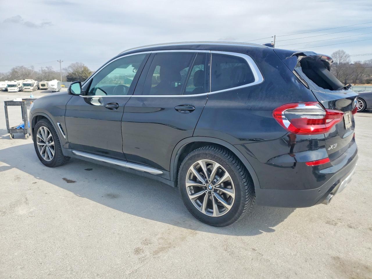 2019 BMW X3 XDRIVE30I photo 3
