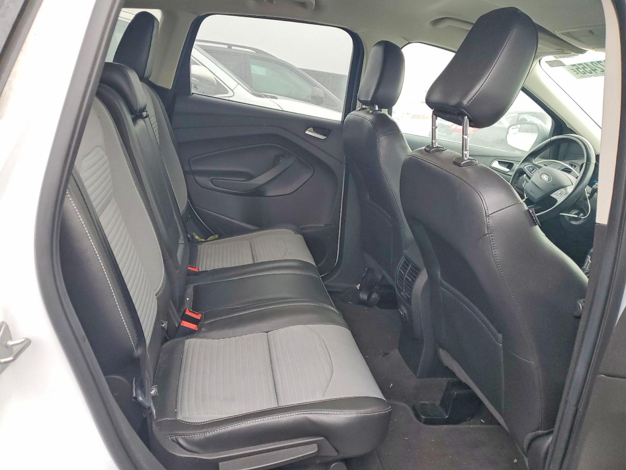 2018 FORD ESCAPE SE photo 19