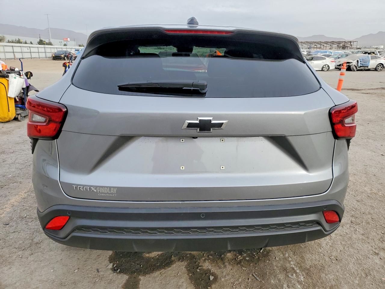 2025 CHEVROLET TRAX LS photo 11