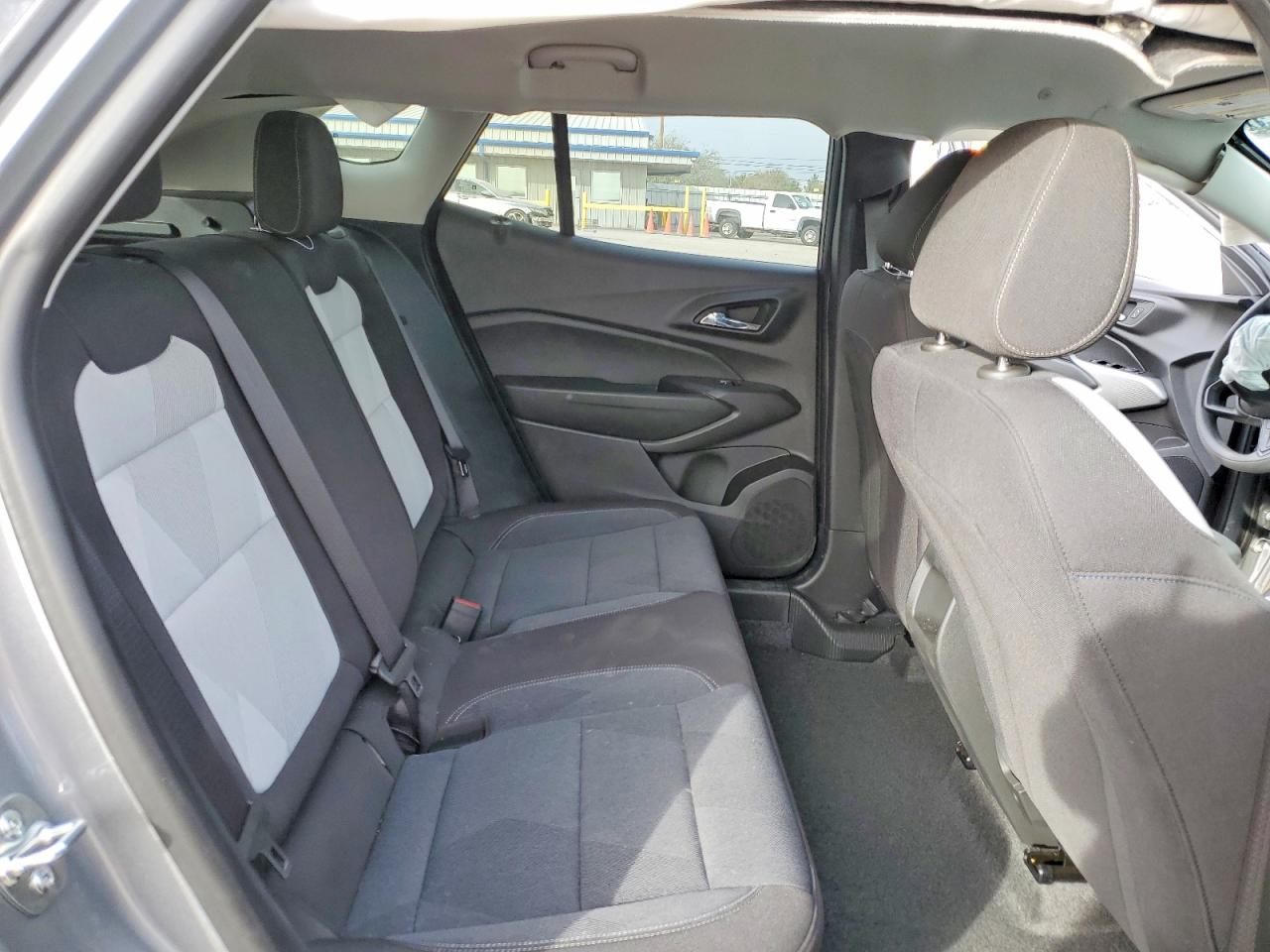 2025 CHEVROLET TRAX LS photo 21