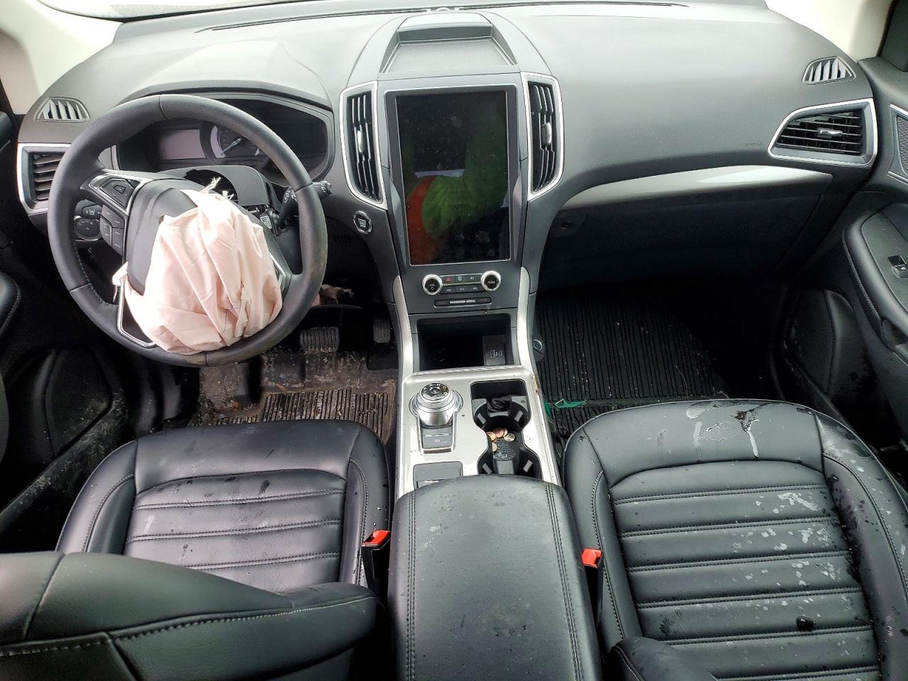 2024 FORD EDGE SEL photo 8