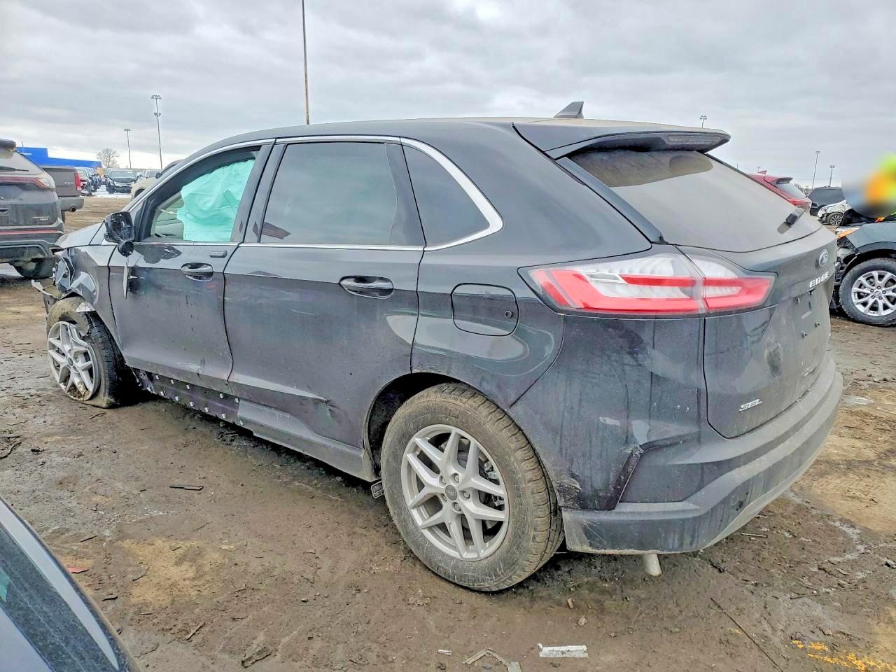 2024 FORD EDGE SEL photo 2