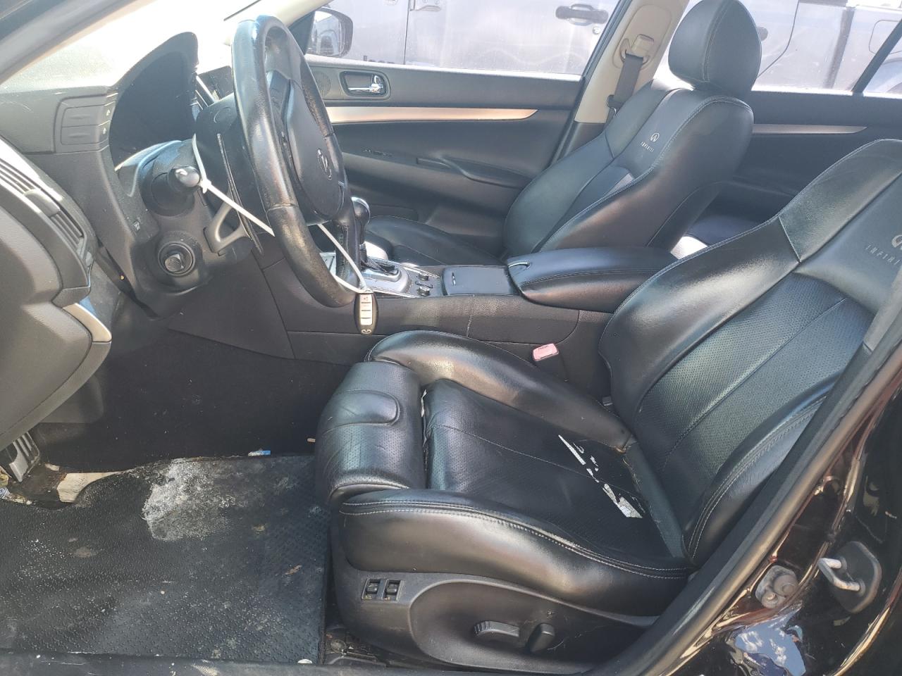 2012 INFINITI G37 photo 13