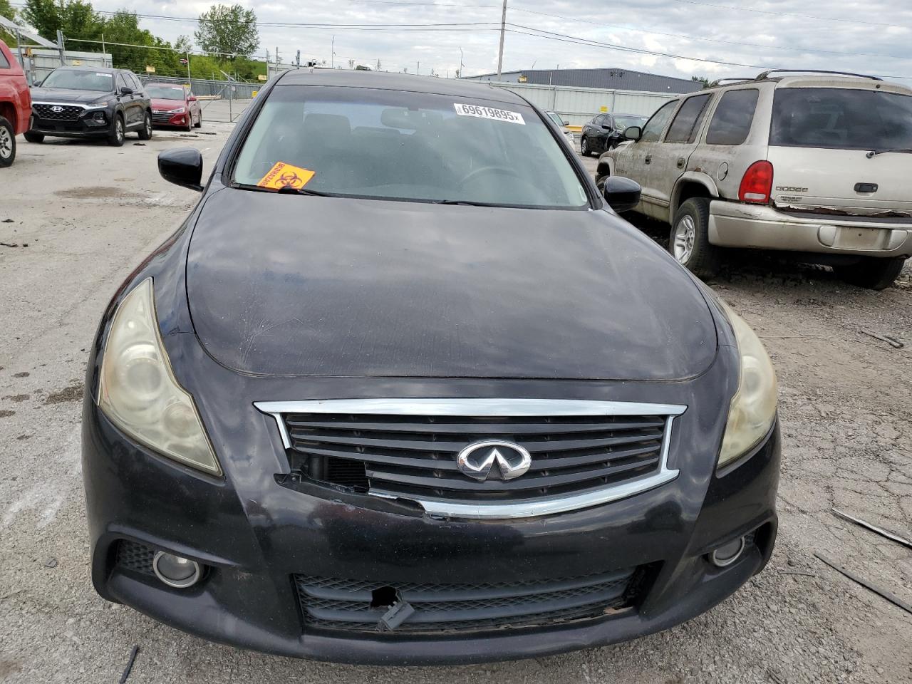 2012 INFINITI G37 photo 9