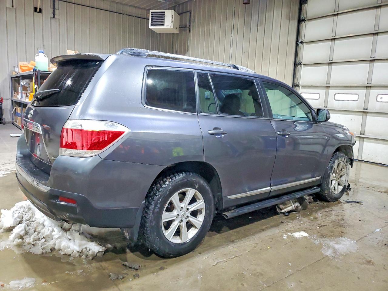 2013 TOYOTA HIGHLANDER SE photo 7