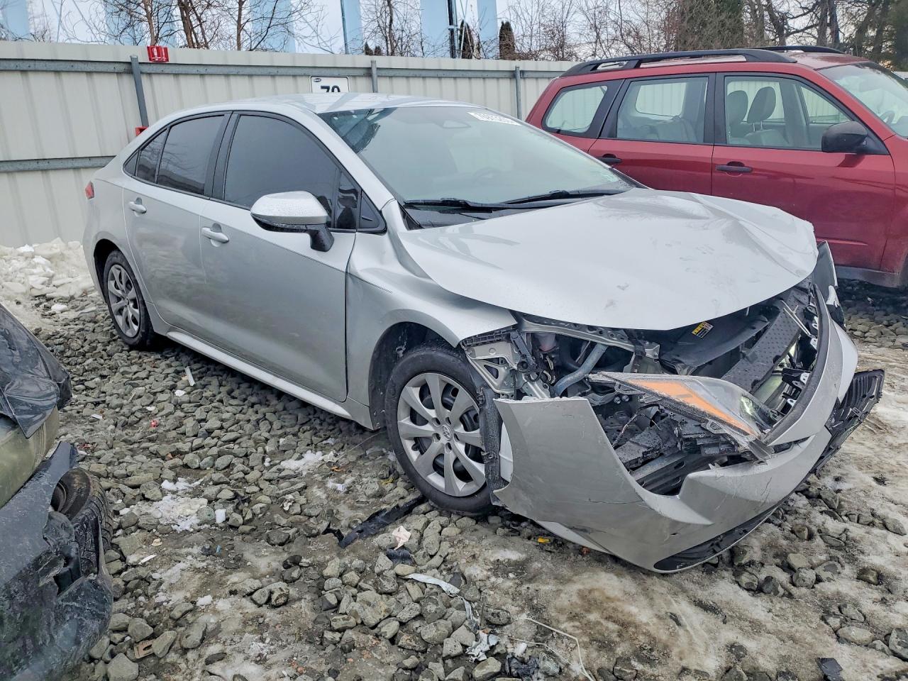 2024 TOYOTA COROLLA LE photo 4