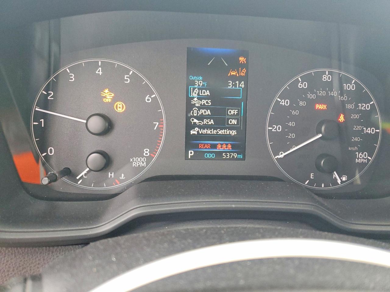 2024 TOYOTA COROLLA LE photo 9