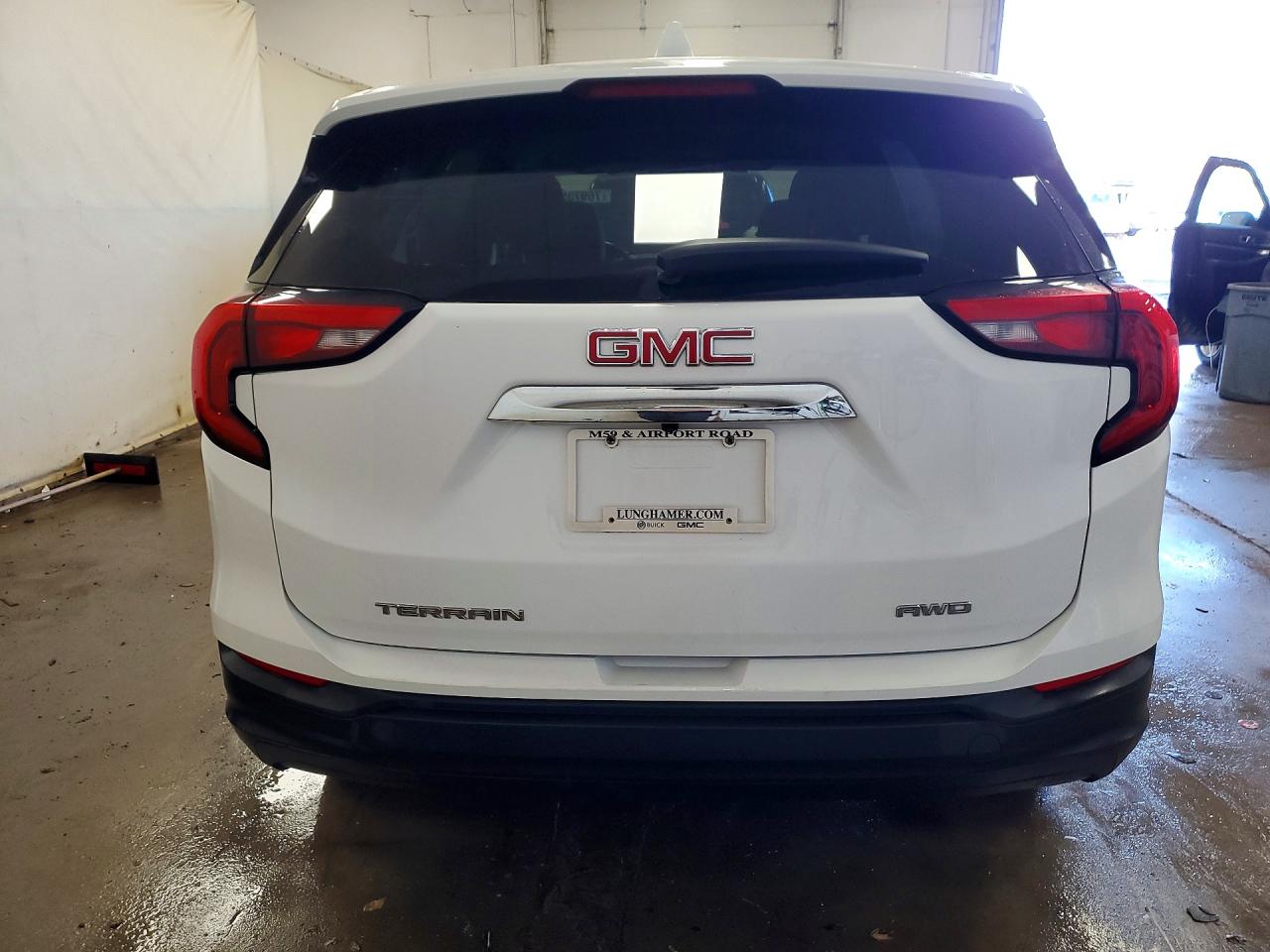 2020 GMC TERRAIN SLE photo 6