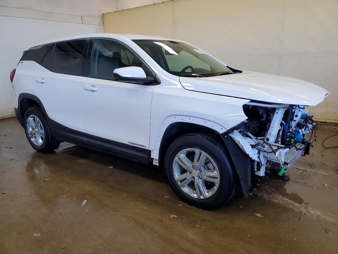 2020 GMC TERRAIN SLE photo 4