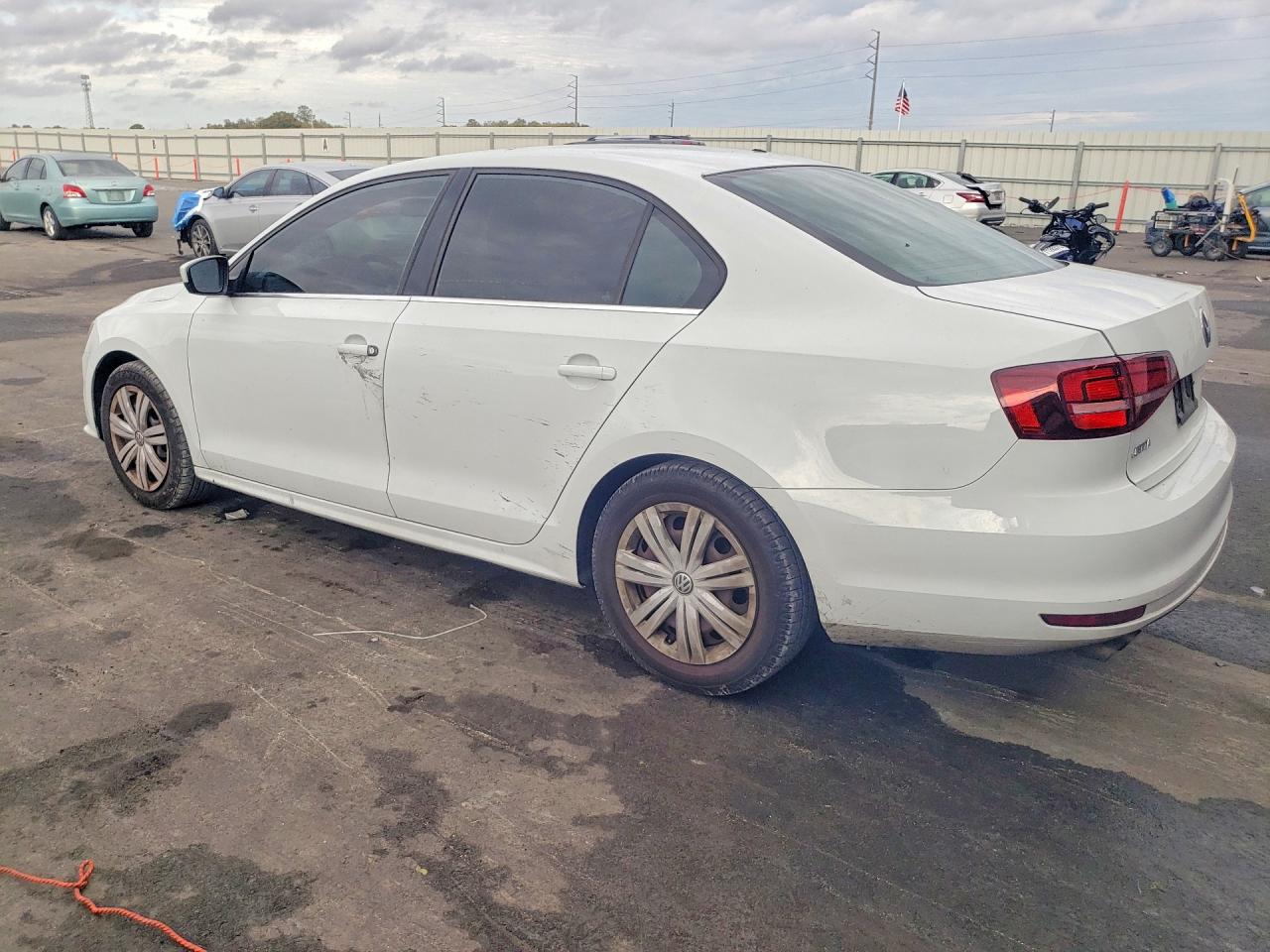 2017 VOLKSWAGEN JETTA S photo 4