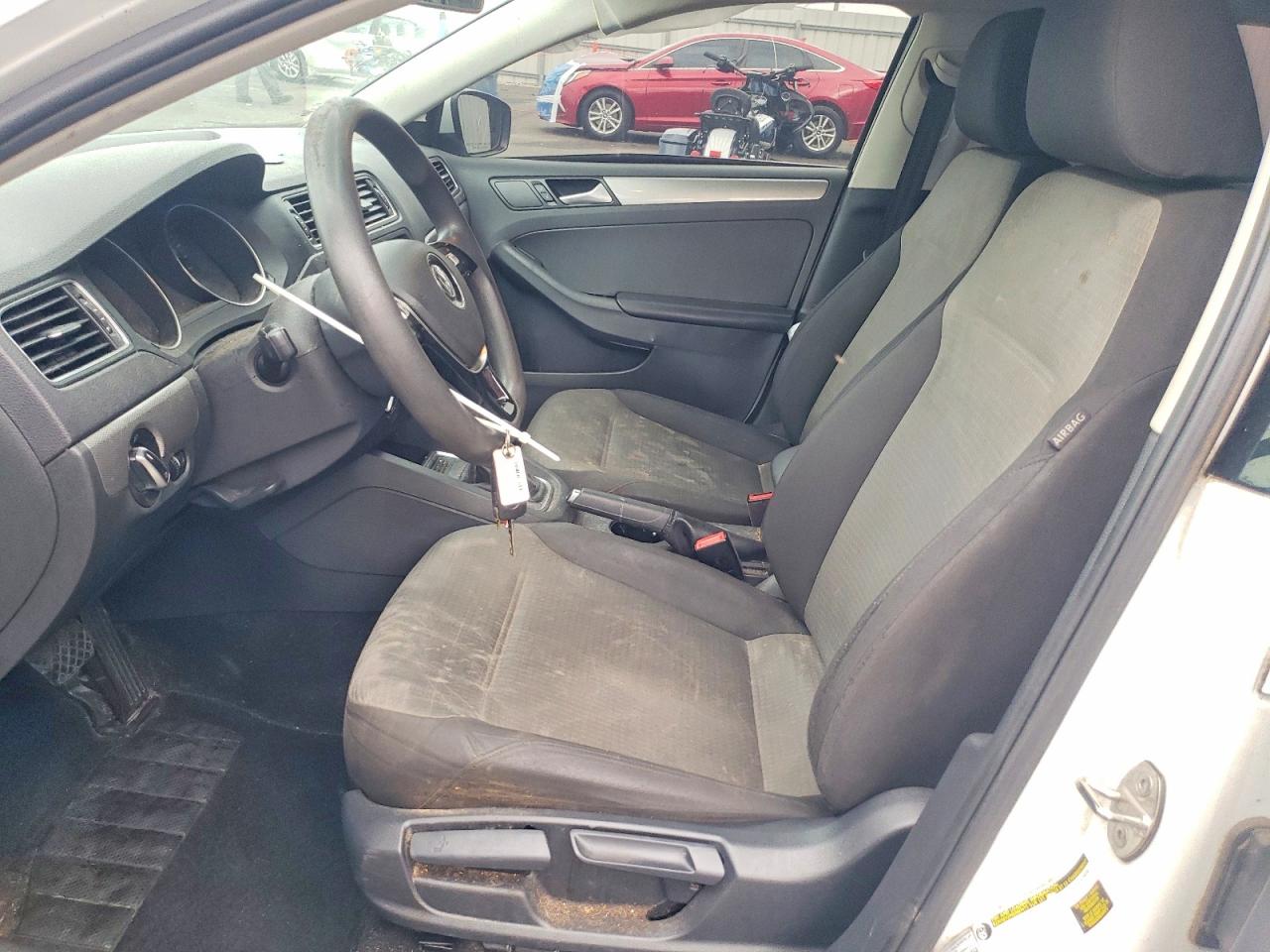 2017 VOLKSWAGEN JETTA S photo 19
