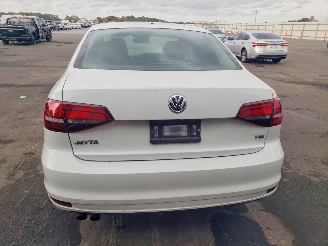 2017 VOLKSWAGEN JETTA S photo 16