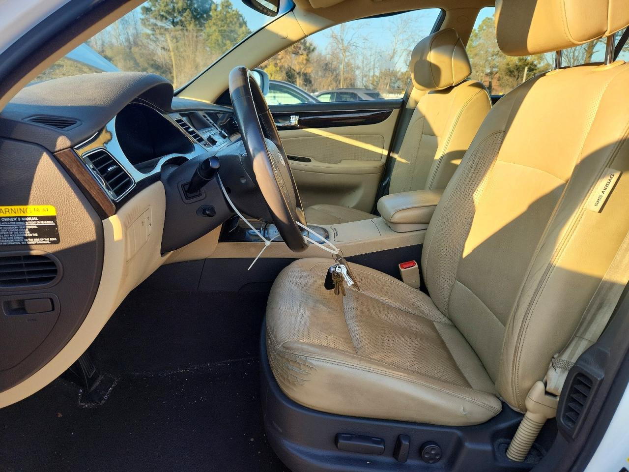 2011 HYUNDAI GENESIS 3.8L photo 7