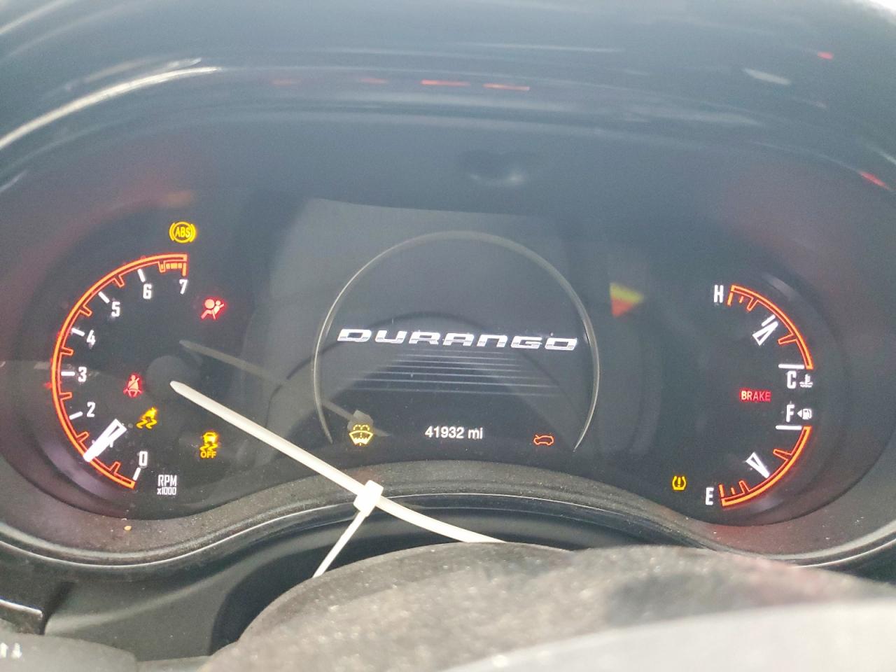 2023 DODGE DURANGO SXT photo 9