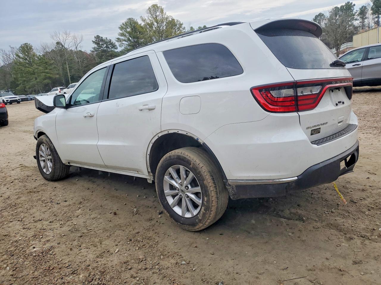 2023 DODGE DURANGO SXT photo 2