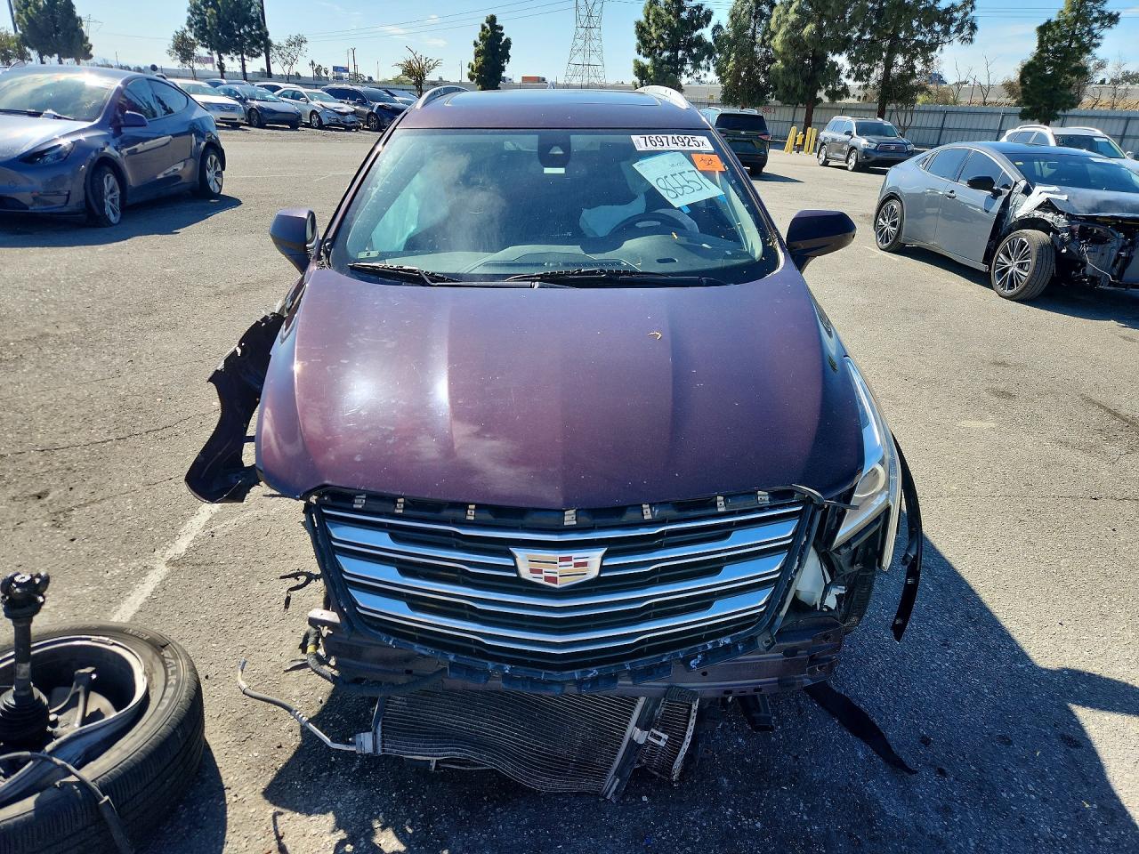 2018 CADILLAC XT5 LUXURY photo 5